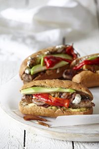 shandwich me kefte loukaniko 1